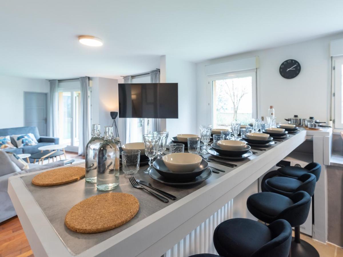 Le Phenix - Hypercentre 16 Personnes Garage Gratuit Wifi Jardin Barbecue Proche Parc Tete D'Or Apartamento Villeurbanne Exterior foto